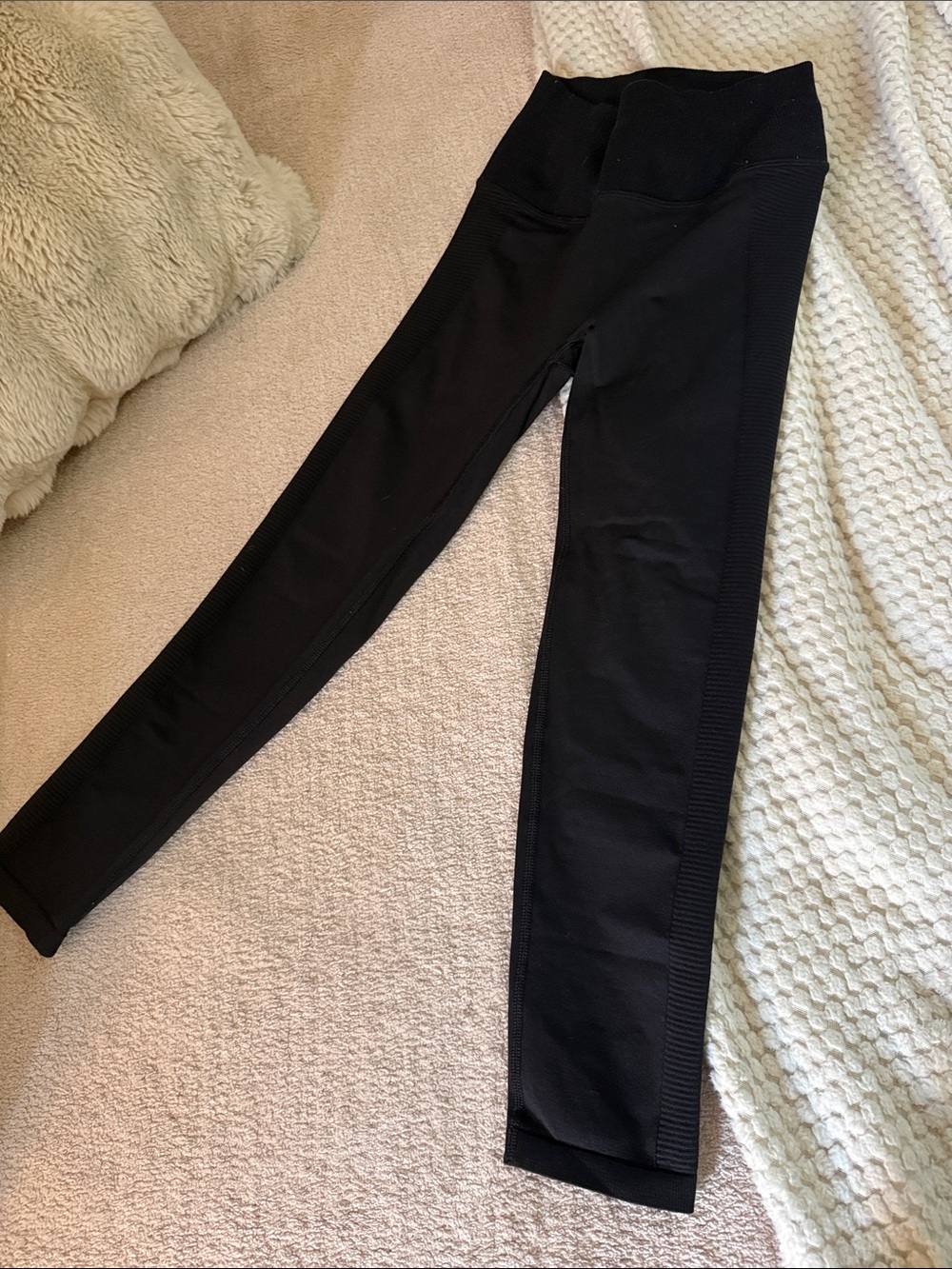 aerie Black High-Waist Leggings with Ribbed Side Panels